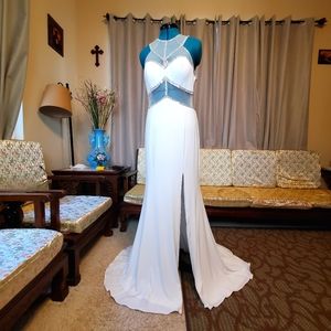 NWT Cinderella Divine White Gown